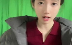 边吃奶边弄进去呻吟动